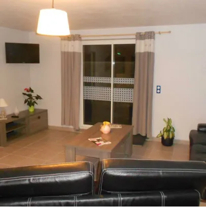 espace commun intérieur à Neuvy-Saint-Sépulchreans dans l'Indre 36